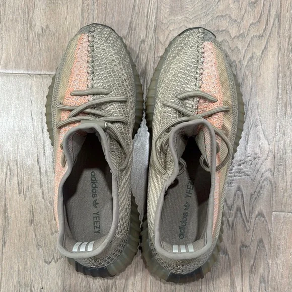 EUC Yeezy Boost 350 v2 Sand Taupe 2020 Size 10.5 - Picture 6 of 10